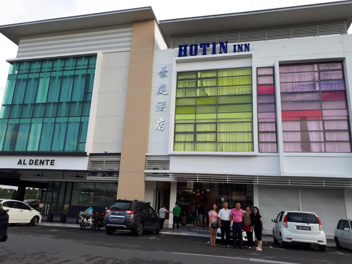 Hotin Inn Kuching Extérieur photo