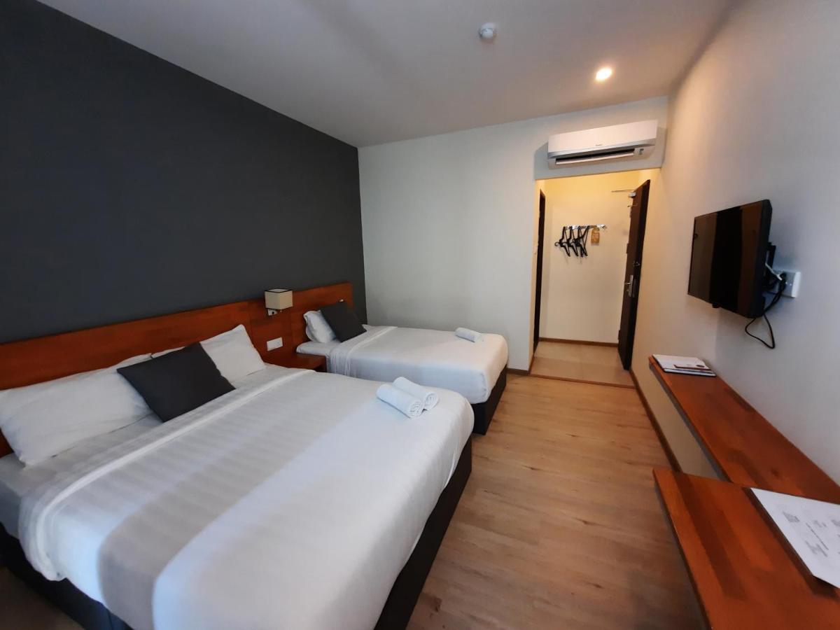 Hotin Inn Kuching Extérieur photo